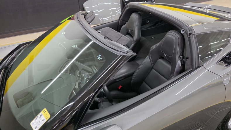 2016 Chevrolet Corvette Stingray 27