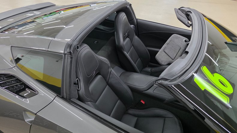 2016 Chevrolet Corvette Stingray 29