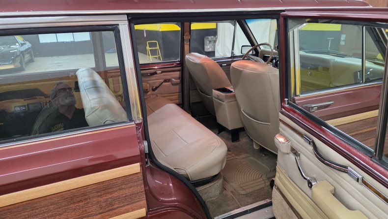 1984 Jeep Grand Wagoneer 67