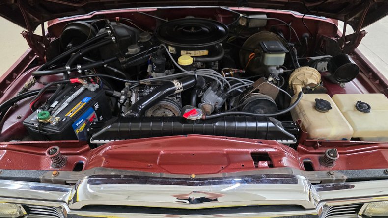 1984 Jeep Grand Wagoneer 75