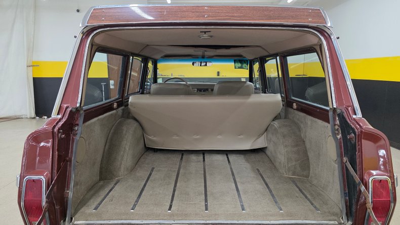 1984 Jeep Grand Wagoneer 83