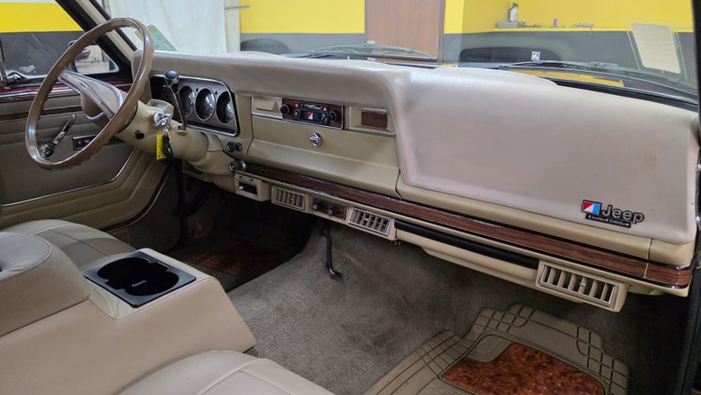 1984 Jeep Grand Wagoneer 53