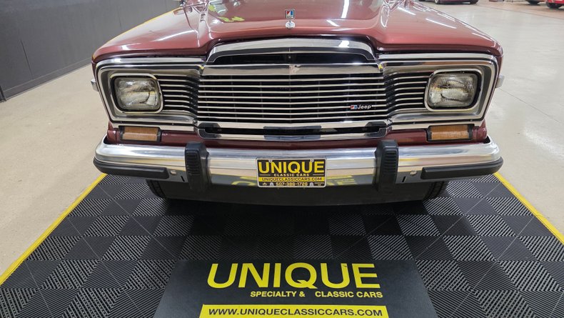 1984 Jeep Grand Wagoneer 12