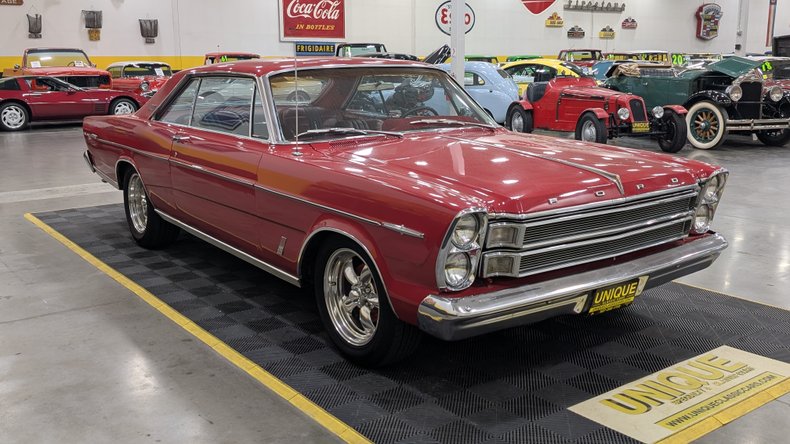 1966 Ford Galaxie 500 XL 2