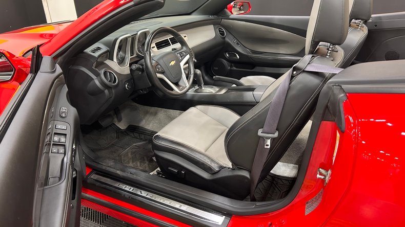 2014 Chevrolet Camaro 13