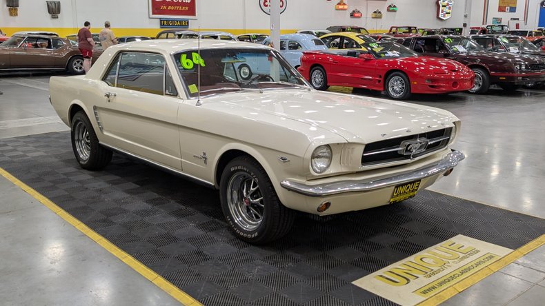 1965 Ford Mustang 2