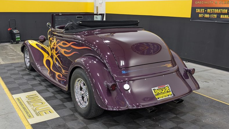 1934 Ford Cabriolet 4