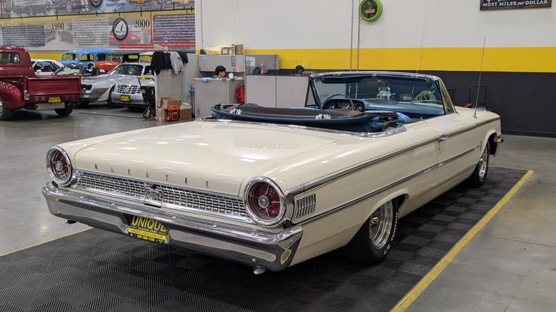 1963 Ford Galaxie 500 XL 3