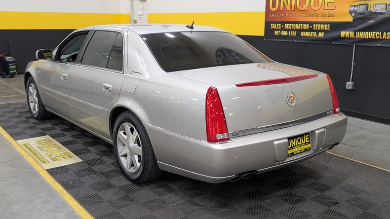 2006 Cadillac DTS 4