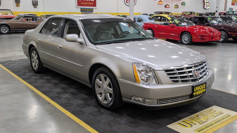 2006 Cadillac DTS 2