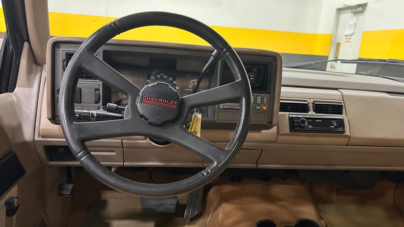 1988 Chevrolet Silverado C1500 8