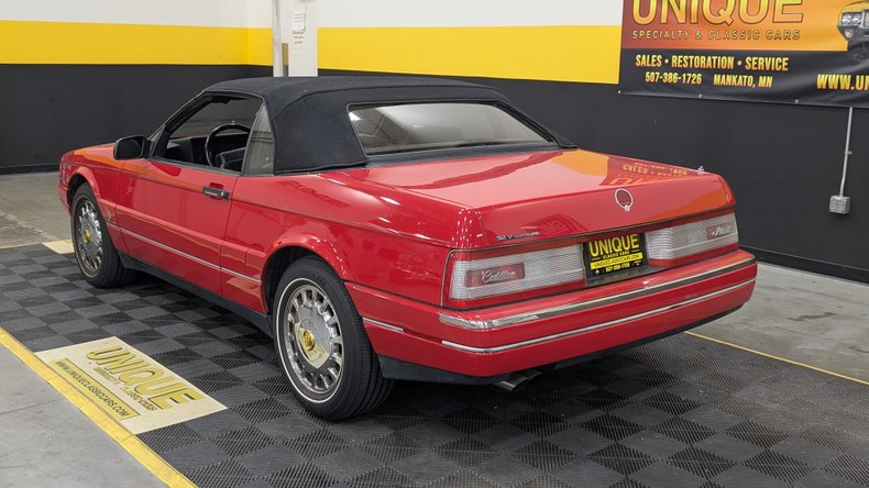 1993 Cadillac Allante 4