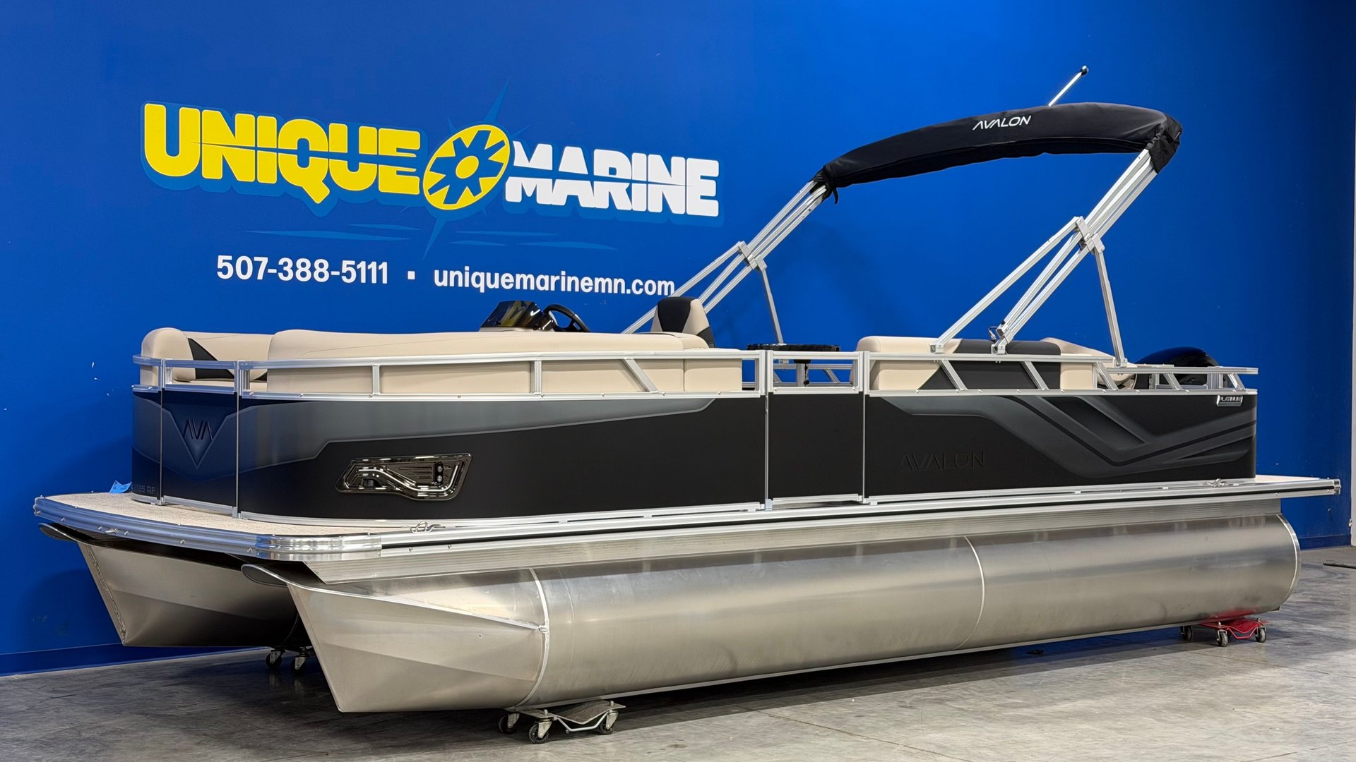 2027 avalon venture 2185 rear fish