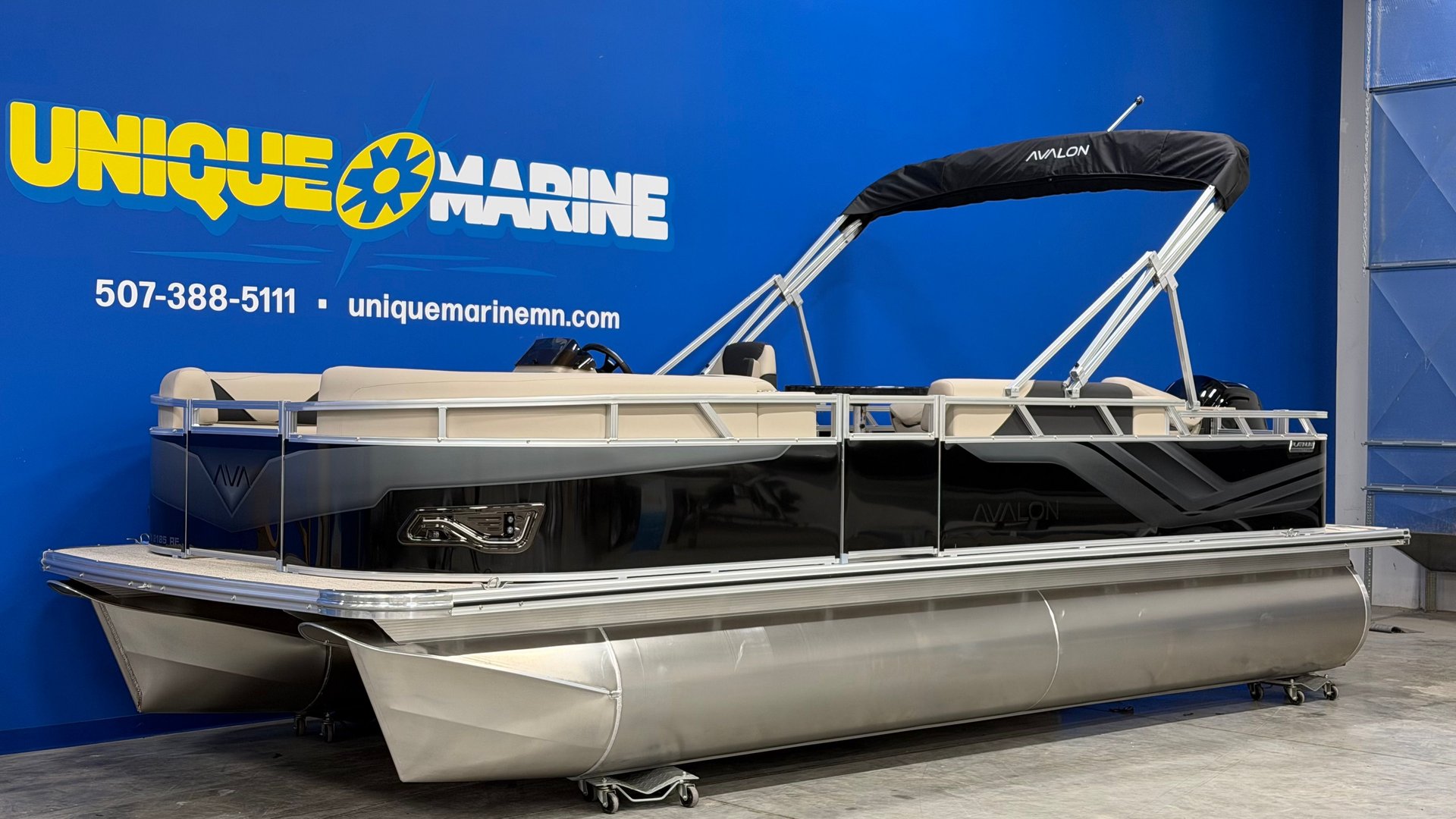 2027 avalon venture 2185 rear fish