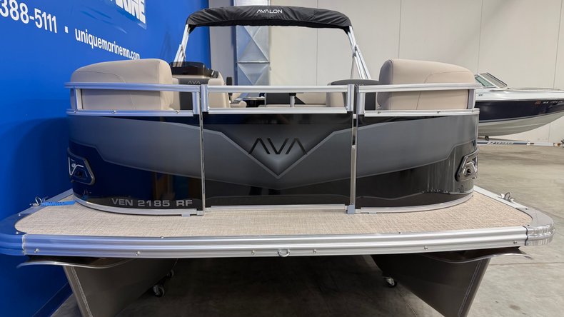 For Sale 2027 Avalon Venture 2185 Rear Fish