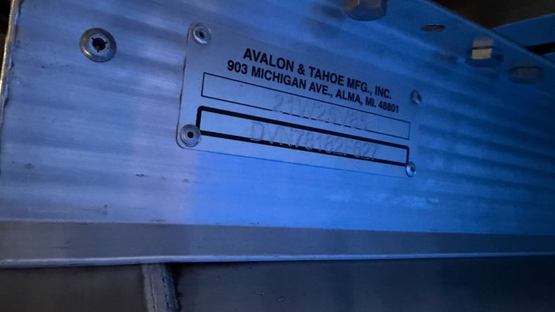 For Sale 2027 Avalon Venture 2185 Rear Fish