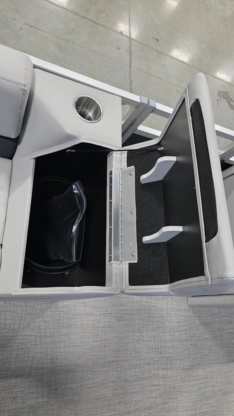 For Sale 2027 Avalon VLS QUAD LOUNGER