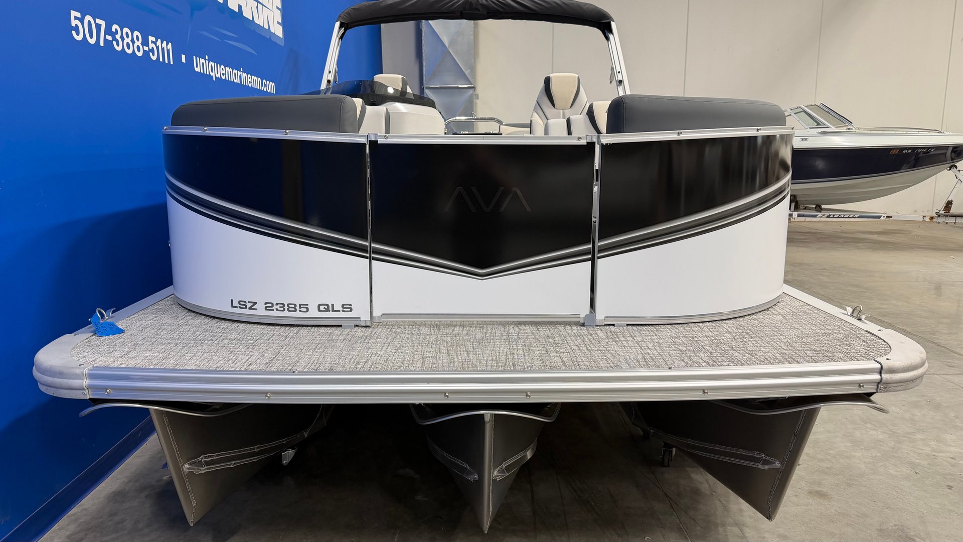 For Sale 2027 Avalon LSZ 2385 QUad Lounger Shift