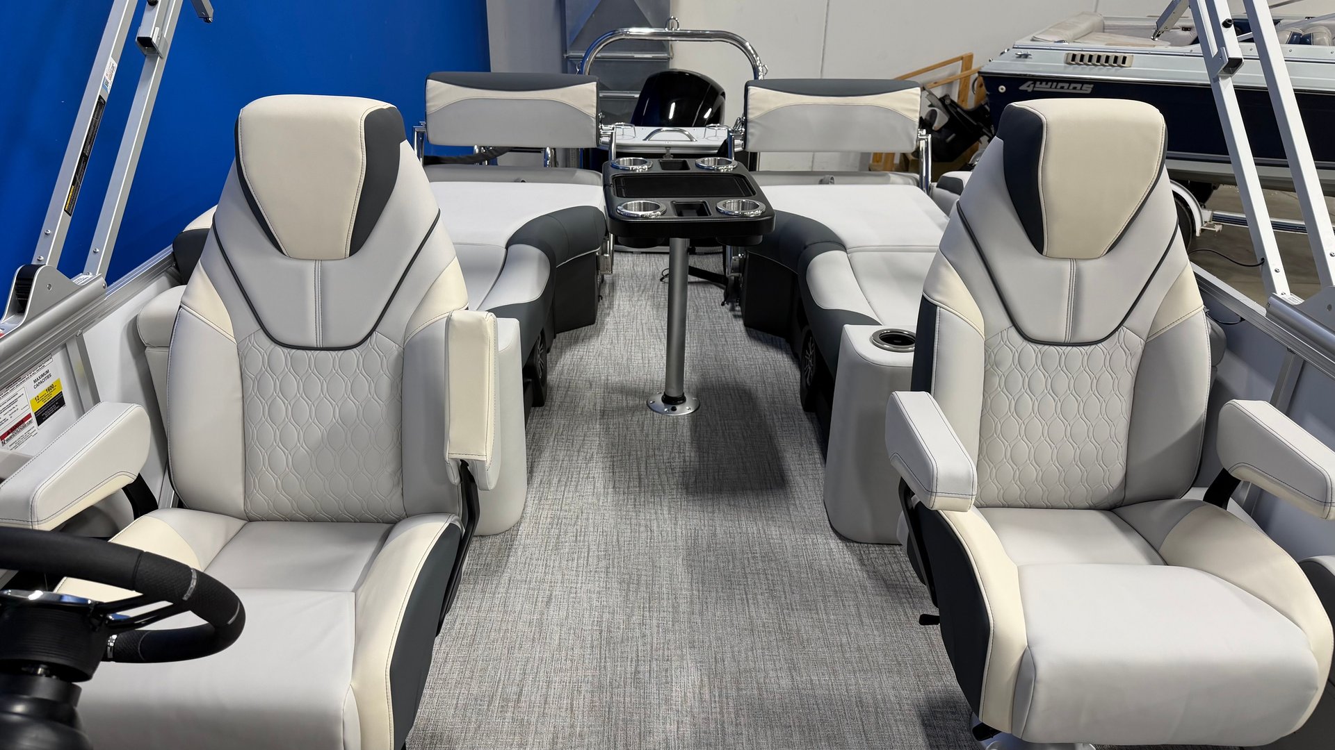 For Sale 2027 Avalon LSZ 2385 QUad Lounger Shift