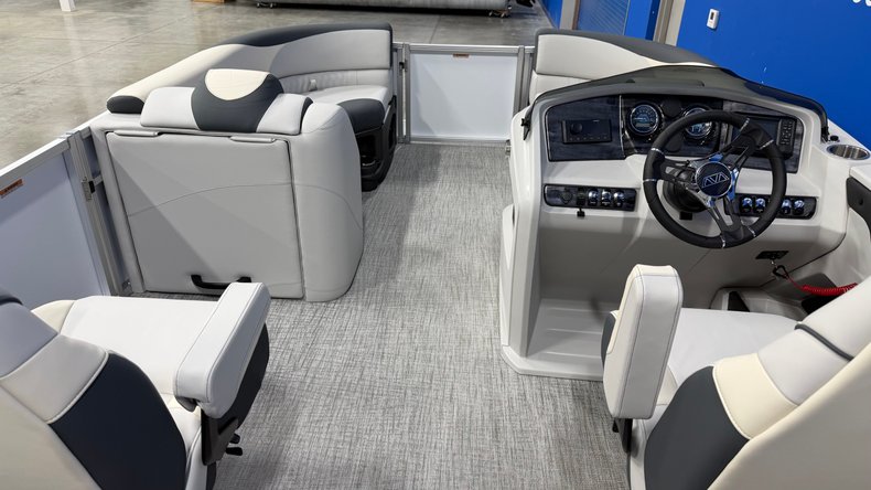 For Sale 2027 Avalon LSZ 2385 QUad Lounger Shift