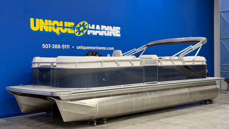 For Sale 2027 Avalon VLS 2380 Quad Lounger