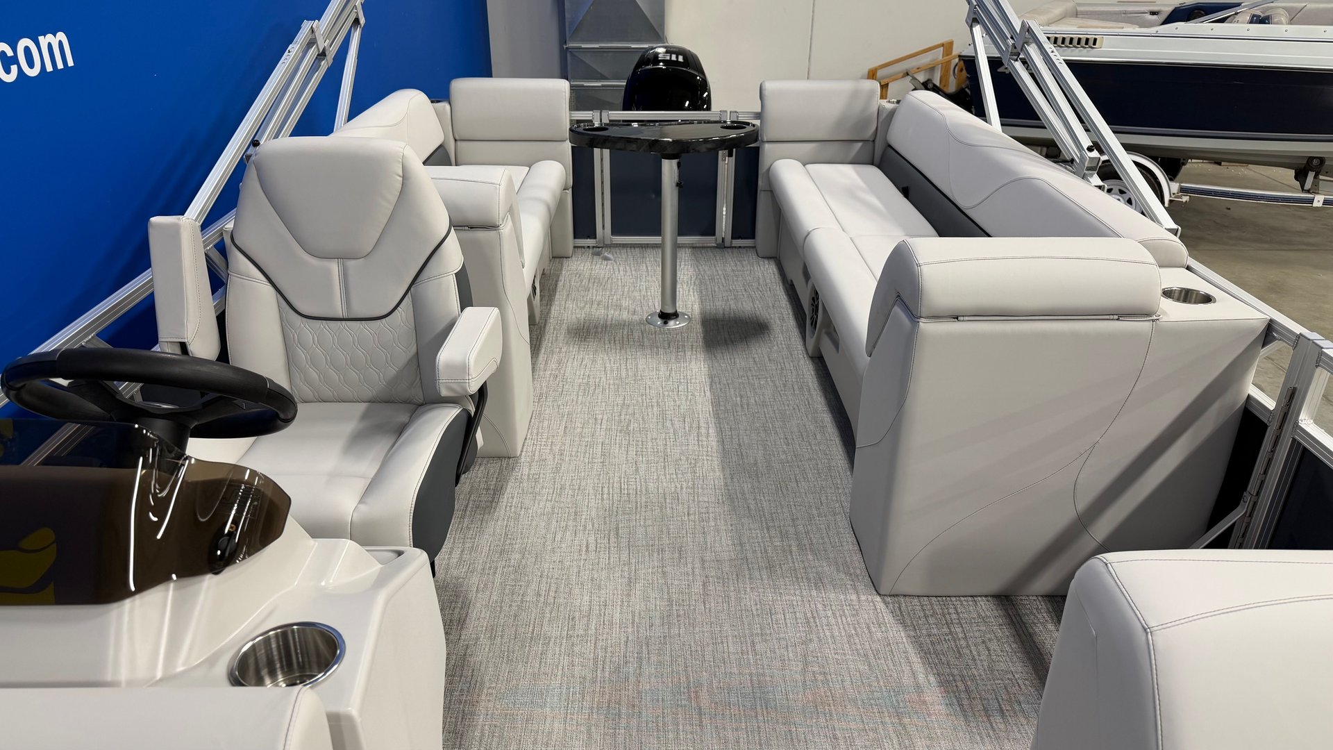 For Sale 2027 Avalon VLS 2380 Quad Lounger