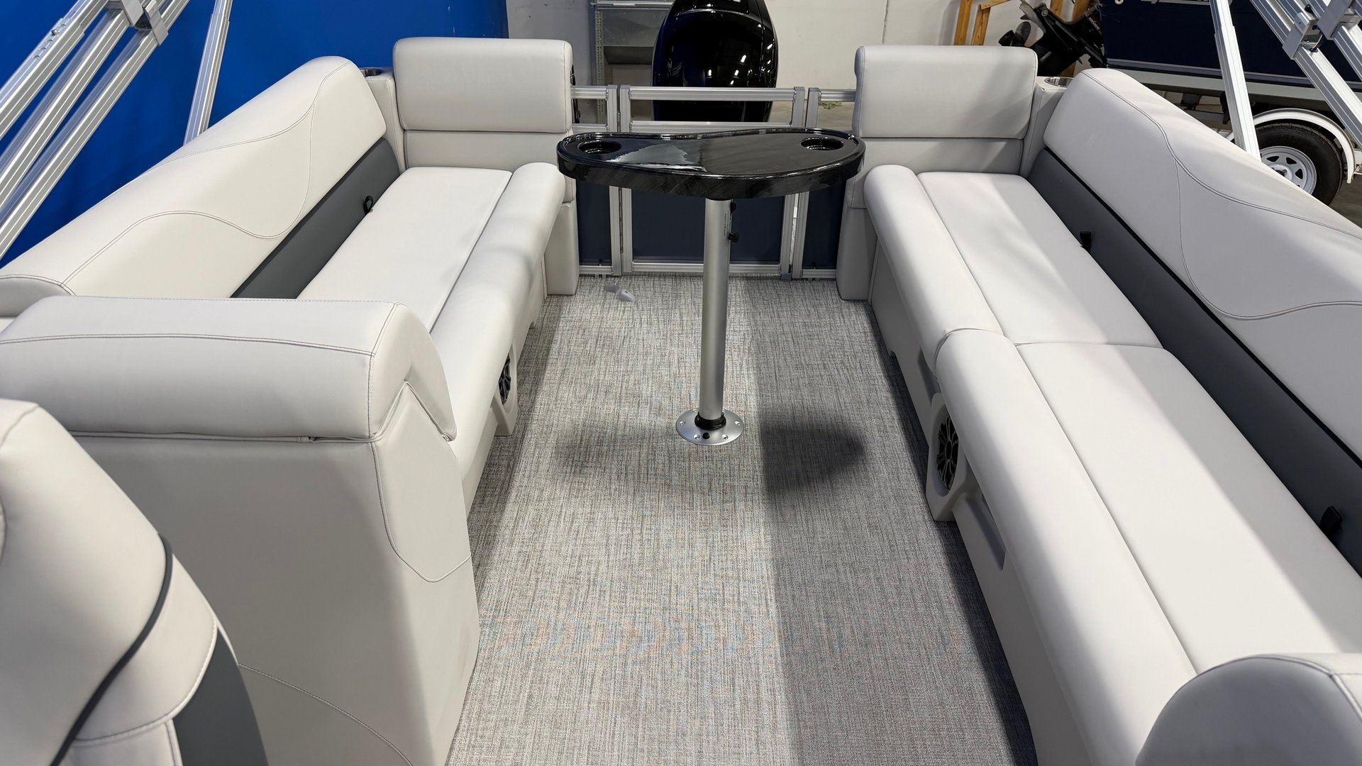 For Sale 2027 Avalon VLS 2380 Quad Lounger