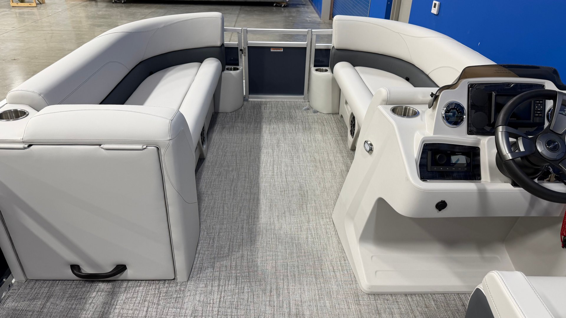 For Sale 2027 Avalon VLS 2380 Quad Lounger