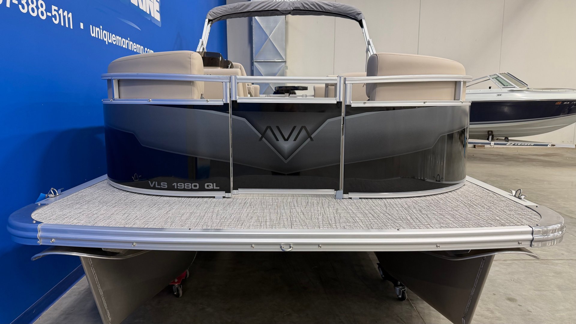 For Sale 2027 Avalon VLS 1980 Quad Lounger
