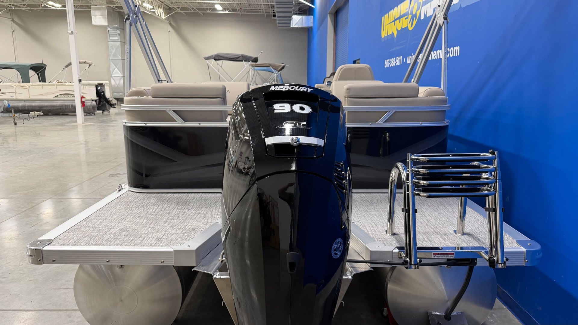 For Sale 2027 Avalon VLS 1980 Quad Lounger