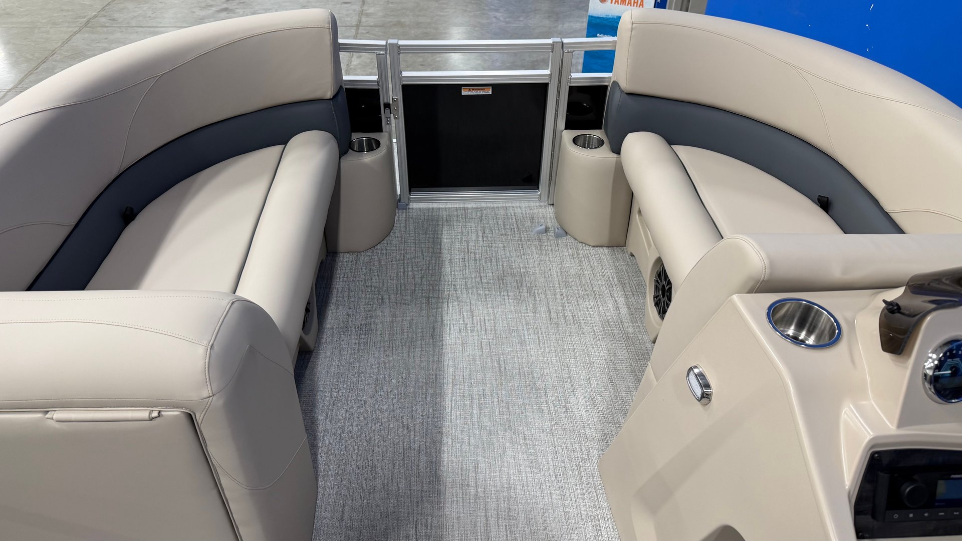 For Sale 2027 Avalon VLS 1980 Quad Lounger
