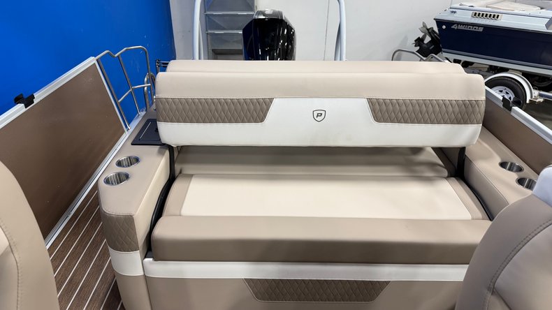 For Sale 2027 Premier Solaris 230 RL-CL