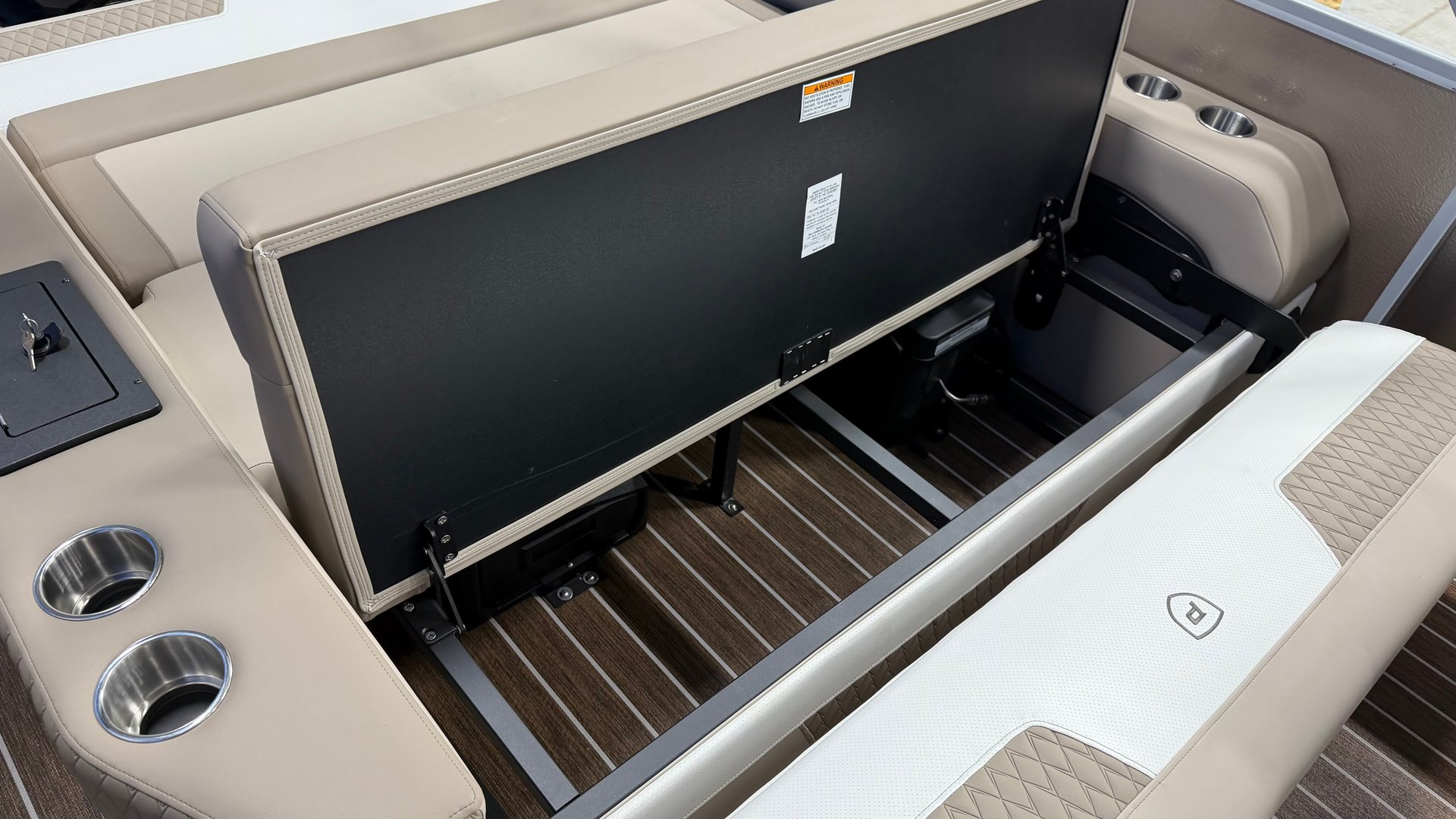 For Sale 2027 Premier Solaris 230 RL-CL