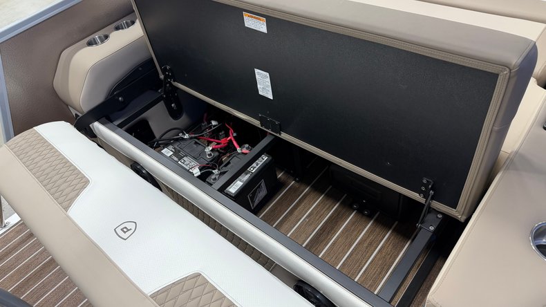 For Sale 2027 Premier Solaris 230 RL-CL