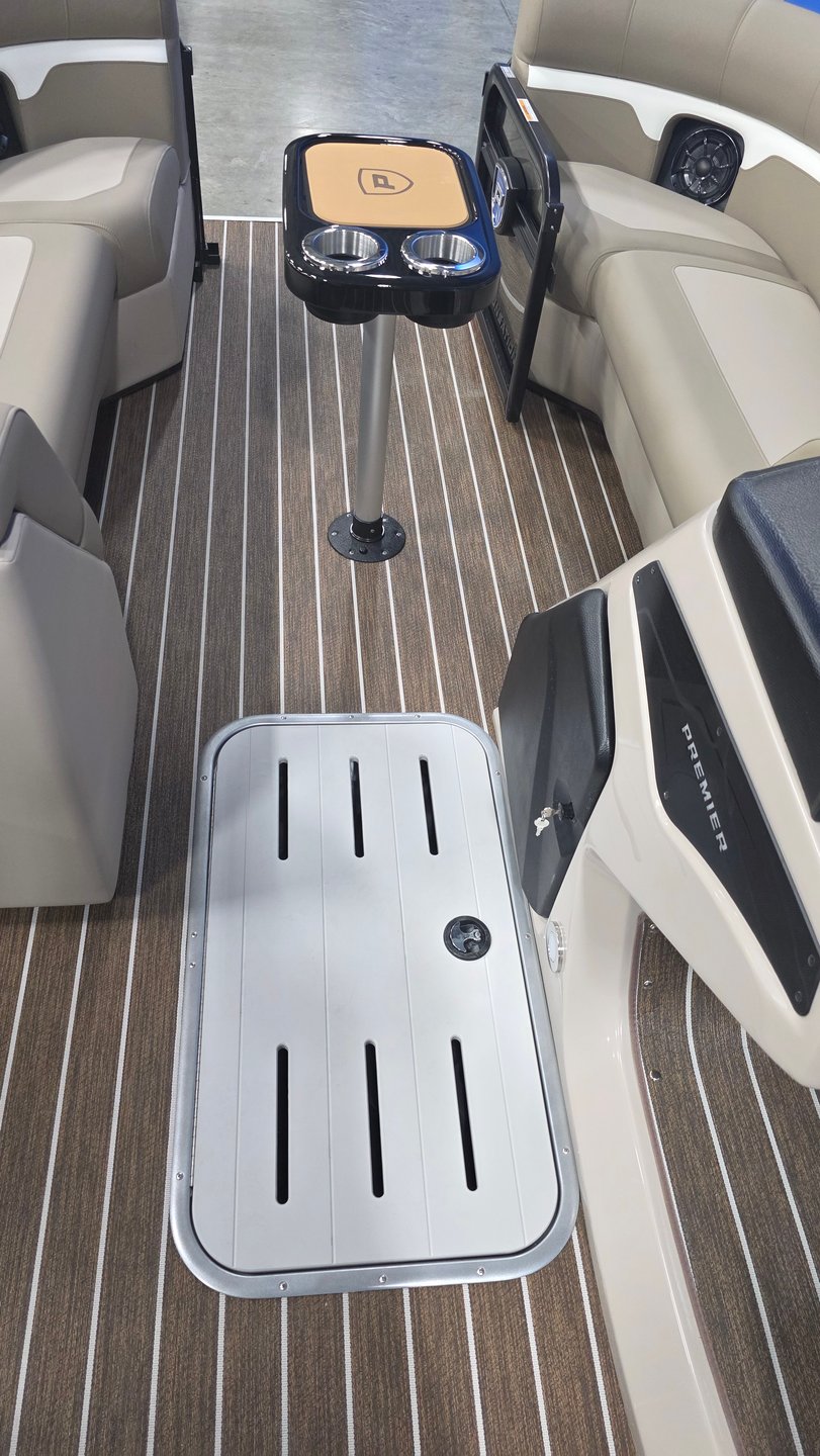 For Sale 2027 Premier Sunsation 230 RL-CL