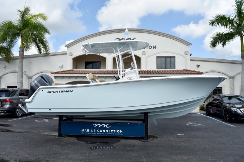 New 2019 Sportsman Heritage 231 Center Console Boat For Sale