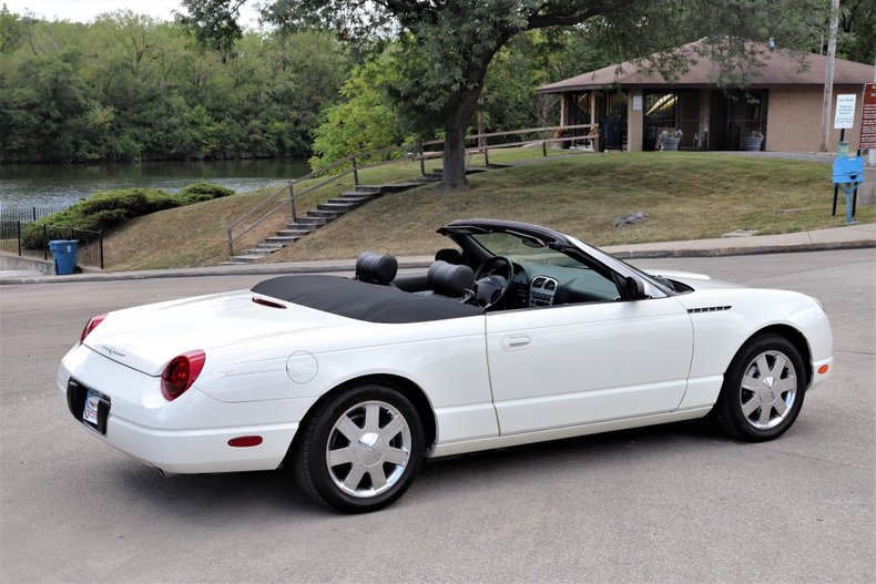 2002 ford thunderbird