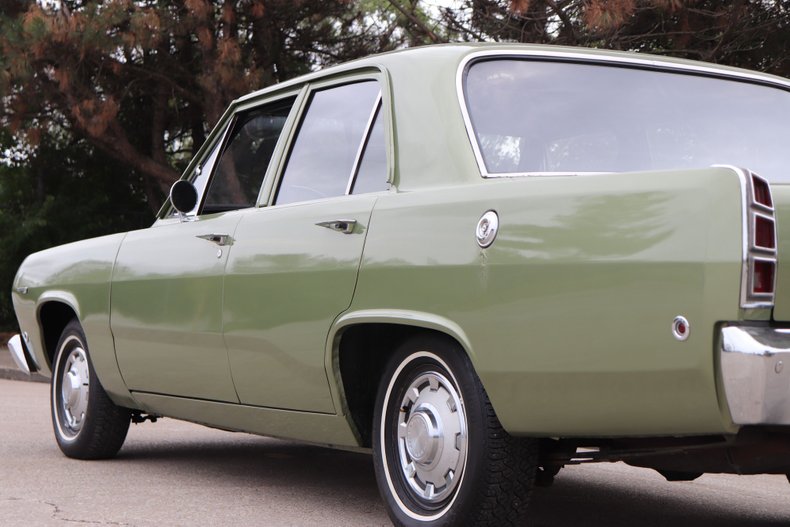 1968 plymouth valiant 100