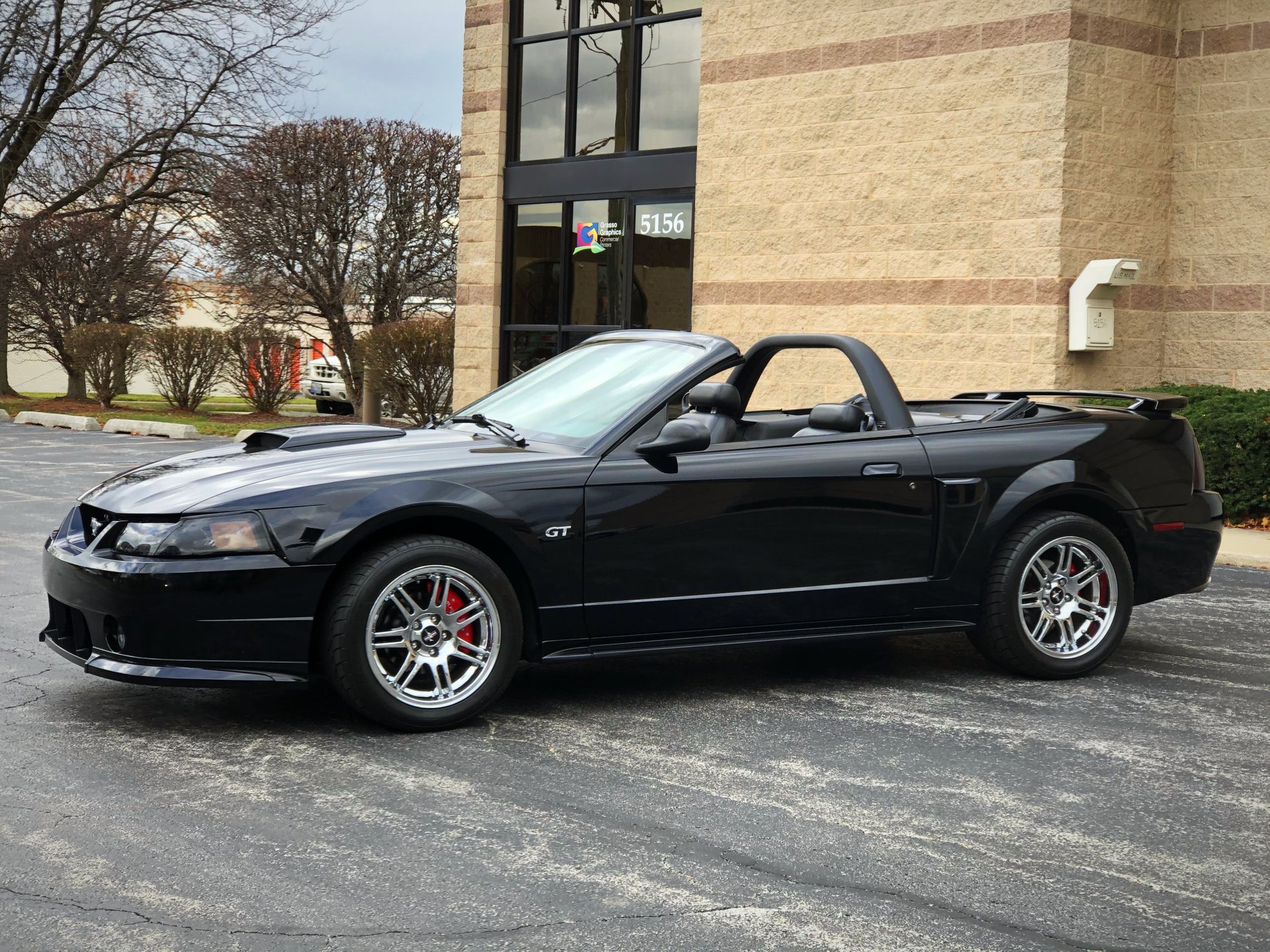 2002 ford mustang