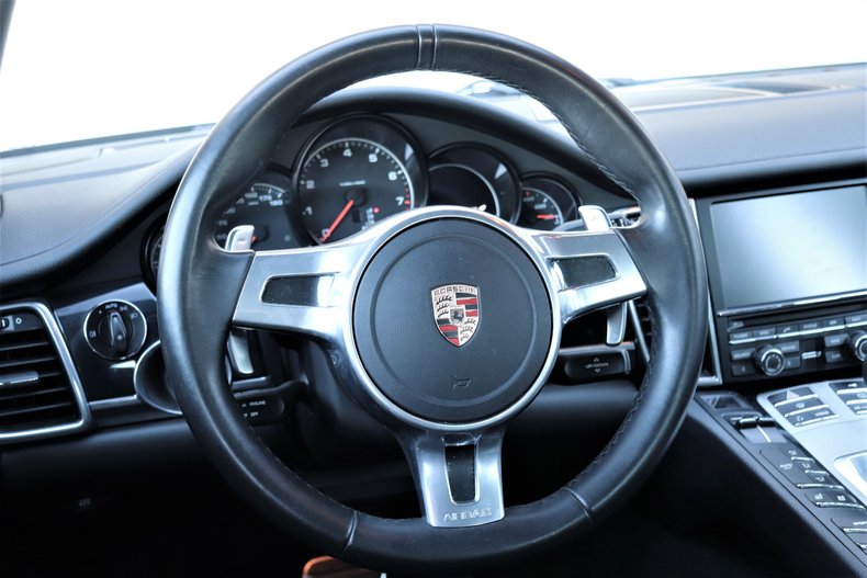 2012 porsche panamera