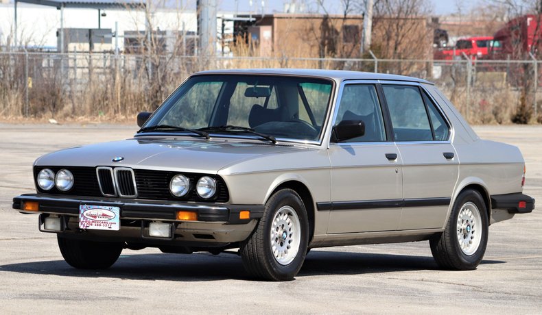 1983 BMW 533i
