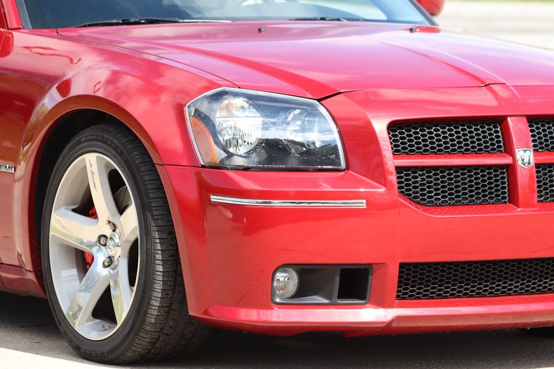 2006 dodge magnum srt 8