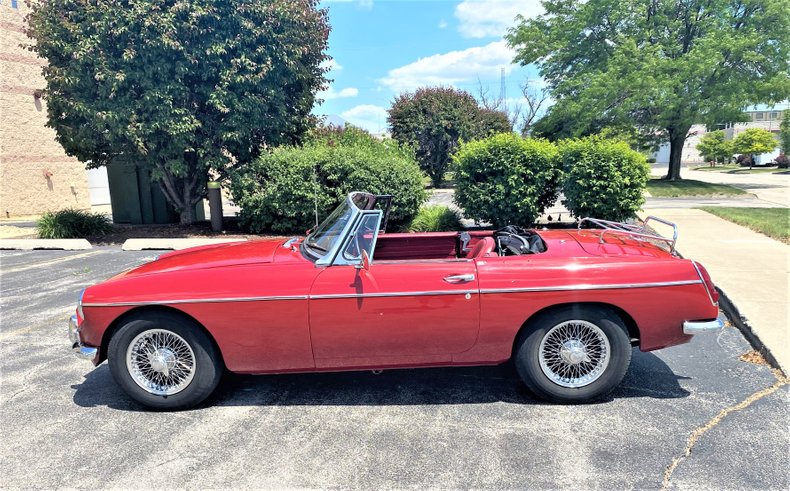 1965 mg mgb