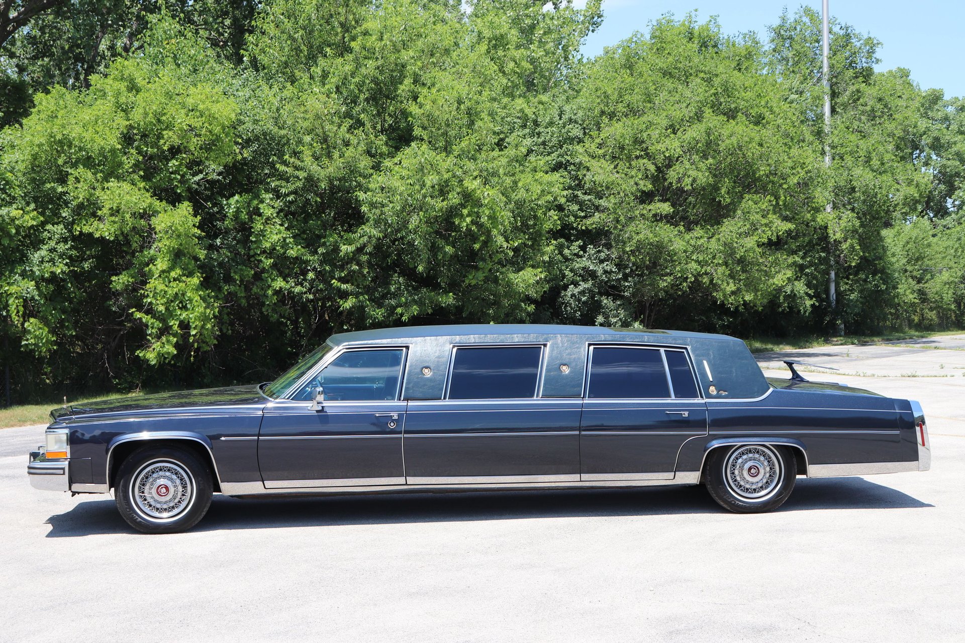 1988 Cadillac Brougham | Midwest Car Exchange