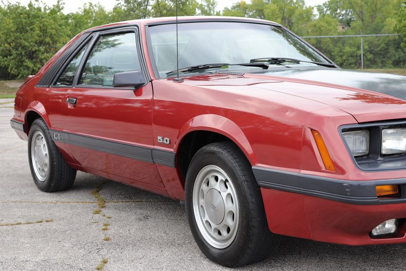 1985 ford mustang gt