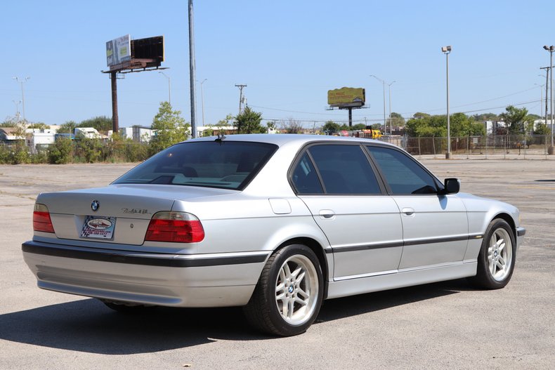 2001 bmw 740 il