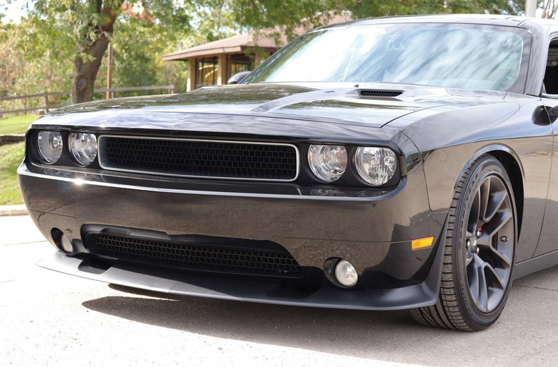 2014 Dodge Challenger | Midwest Car Exchange