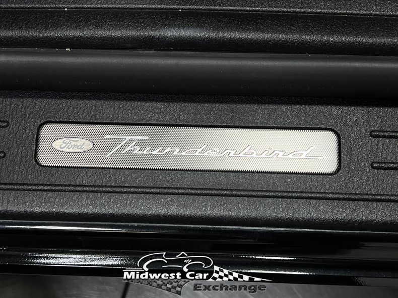 2005 ford thunderbird