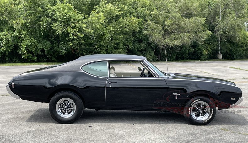 1969 Oldsmobile Cutlass | Midwest Car Exchange