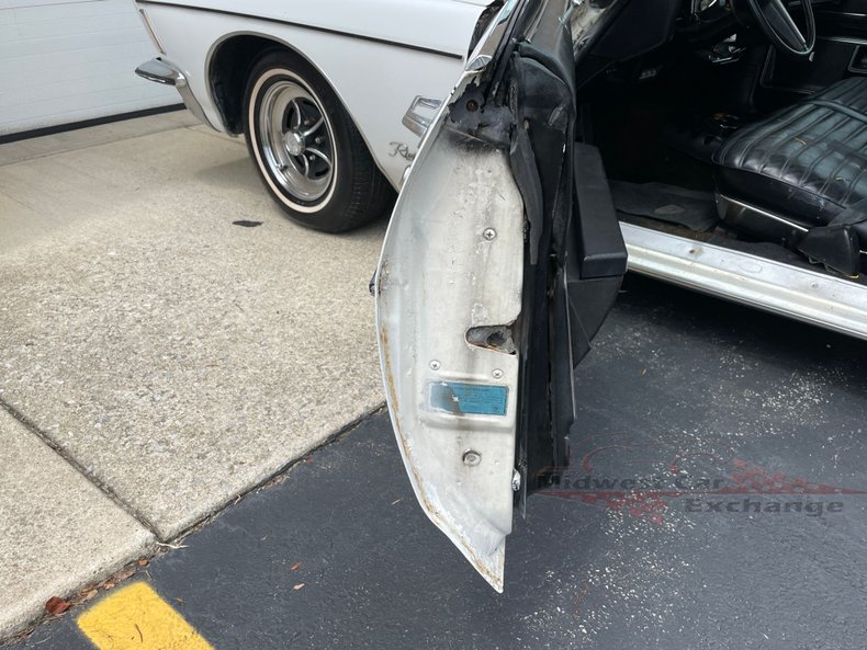 1972 Buick Riviera | Midwest Car Exchange